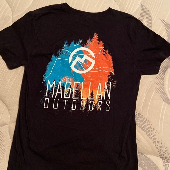 Magellan Outdoors Fire & Ice Design T-Shirt - Picture 1 of 3
